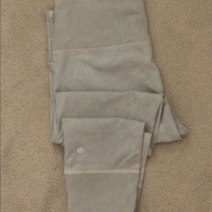 NWOT Lululemon capris